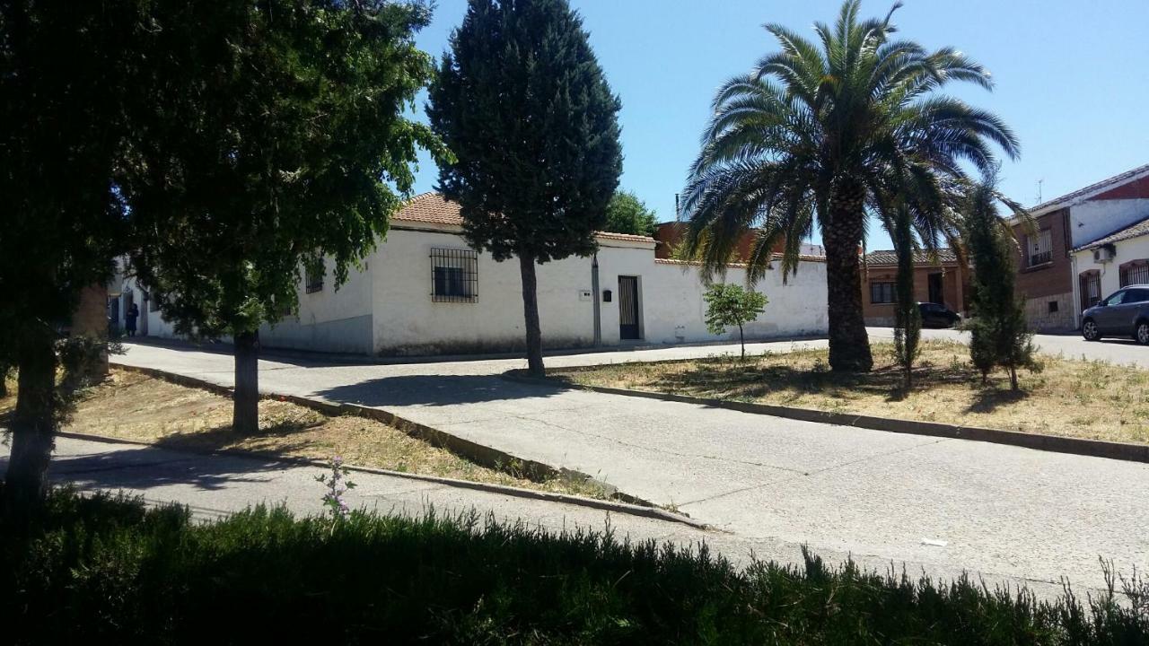 La Casa De La Puebla Villa La Puebla de Montalbán Exterior photo